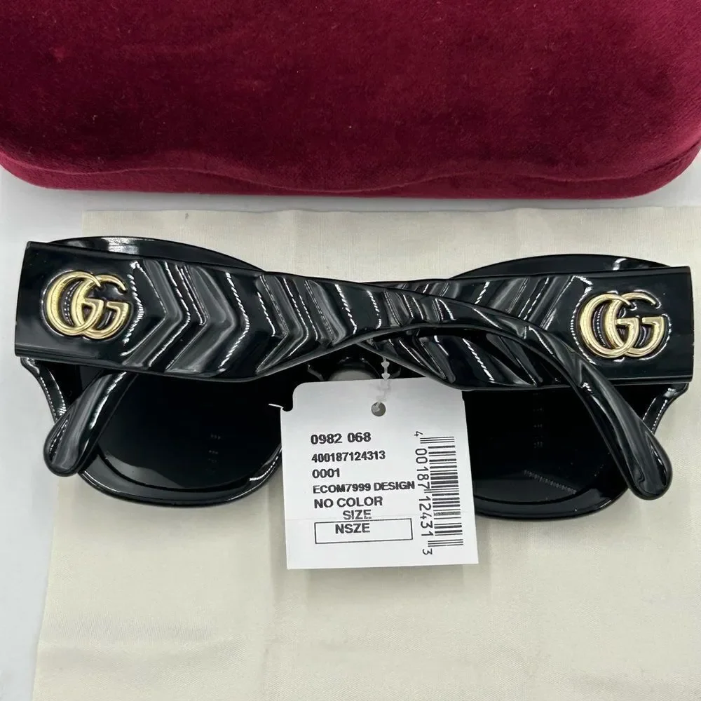 Women’s Gucci cat Eye sunglasses made in Italy